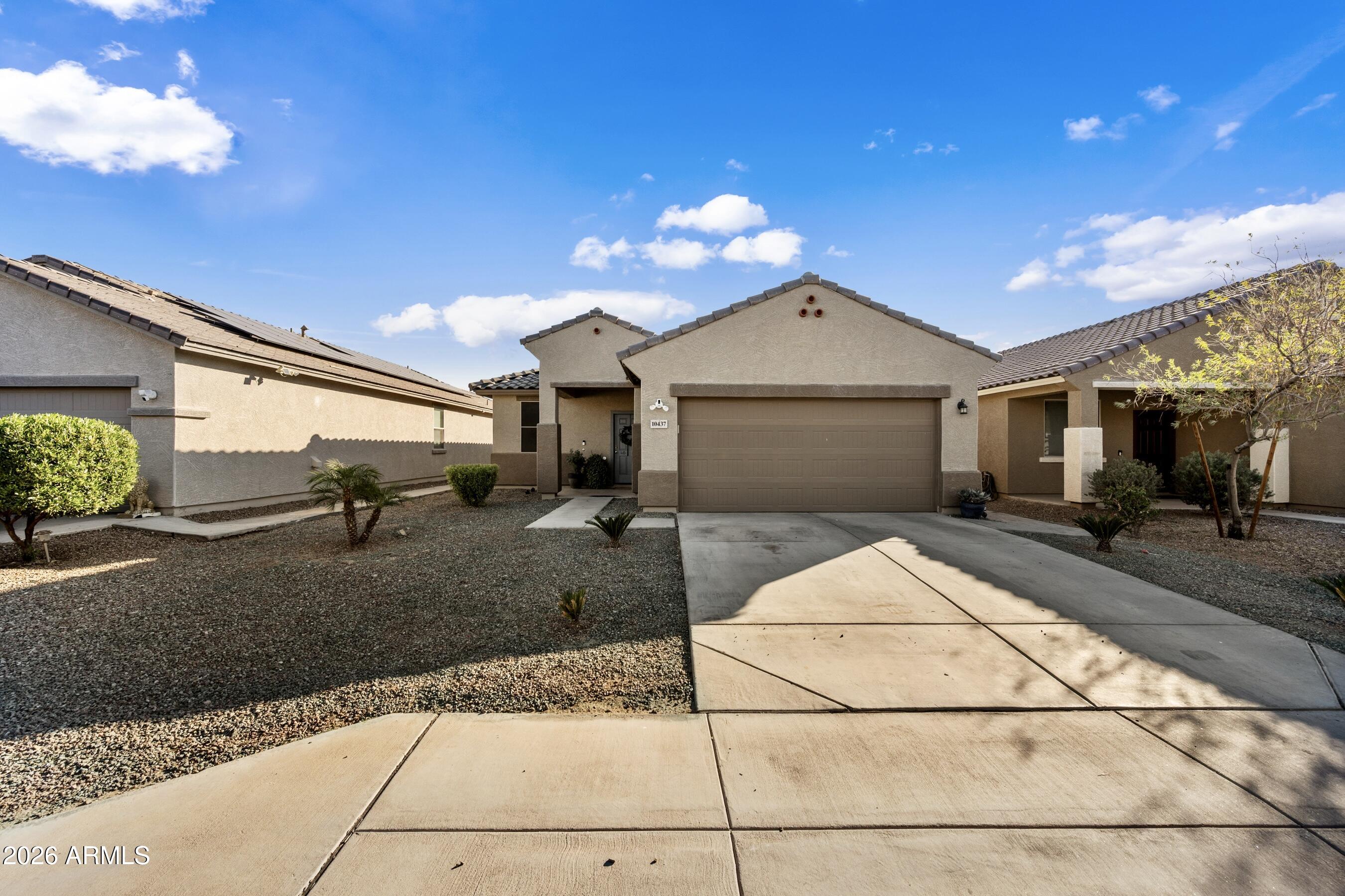 10437 West Cordes Road Tolleson, AZ 85353 - Photo 1 of 39 10437 W Cordes!