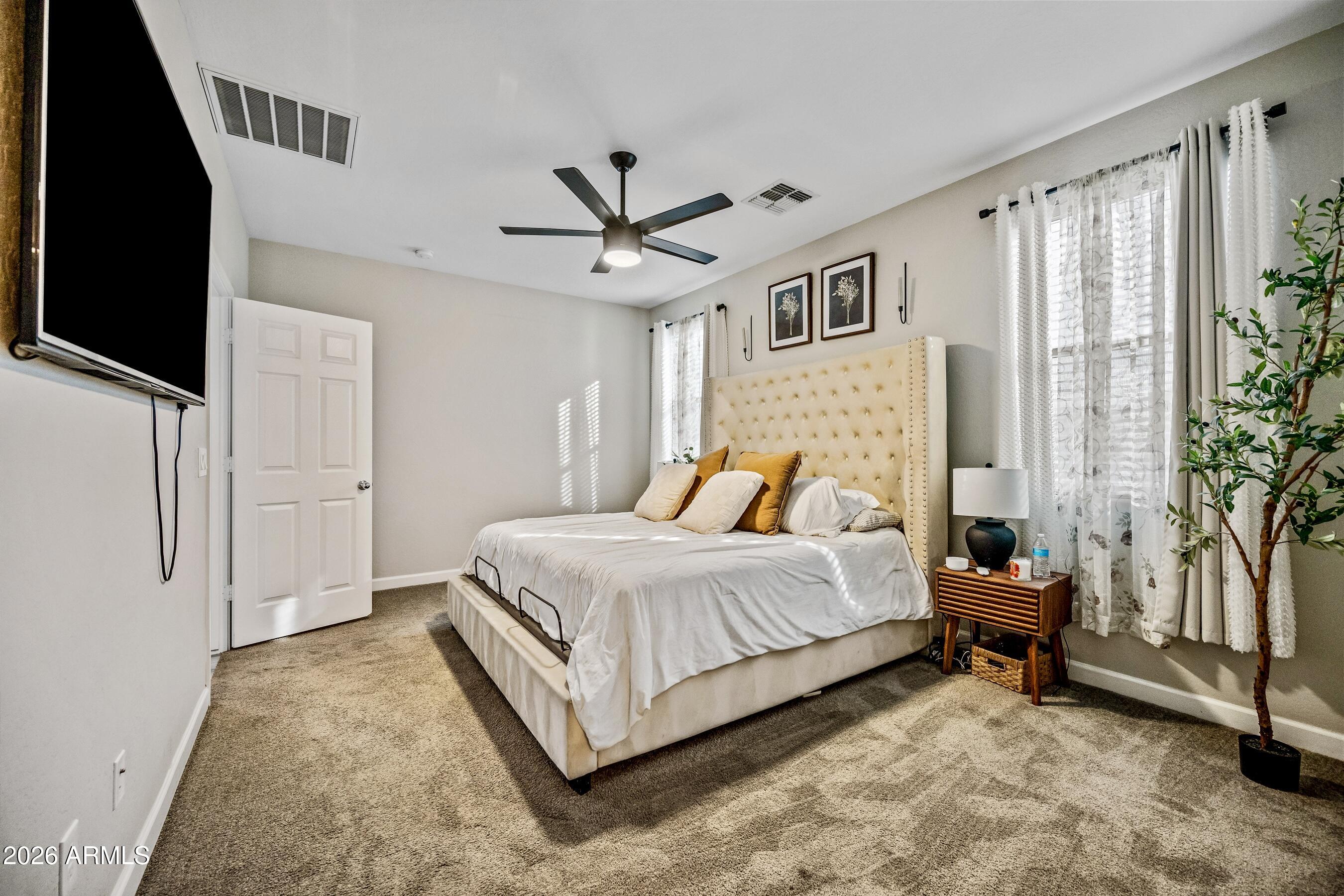 10437 West Cordes Road Tolleson, AZ 85353 - Photo 32 of 39 Large Windows