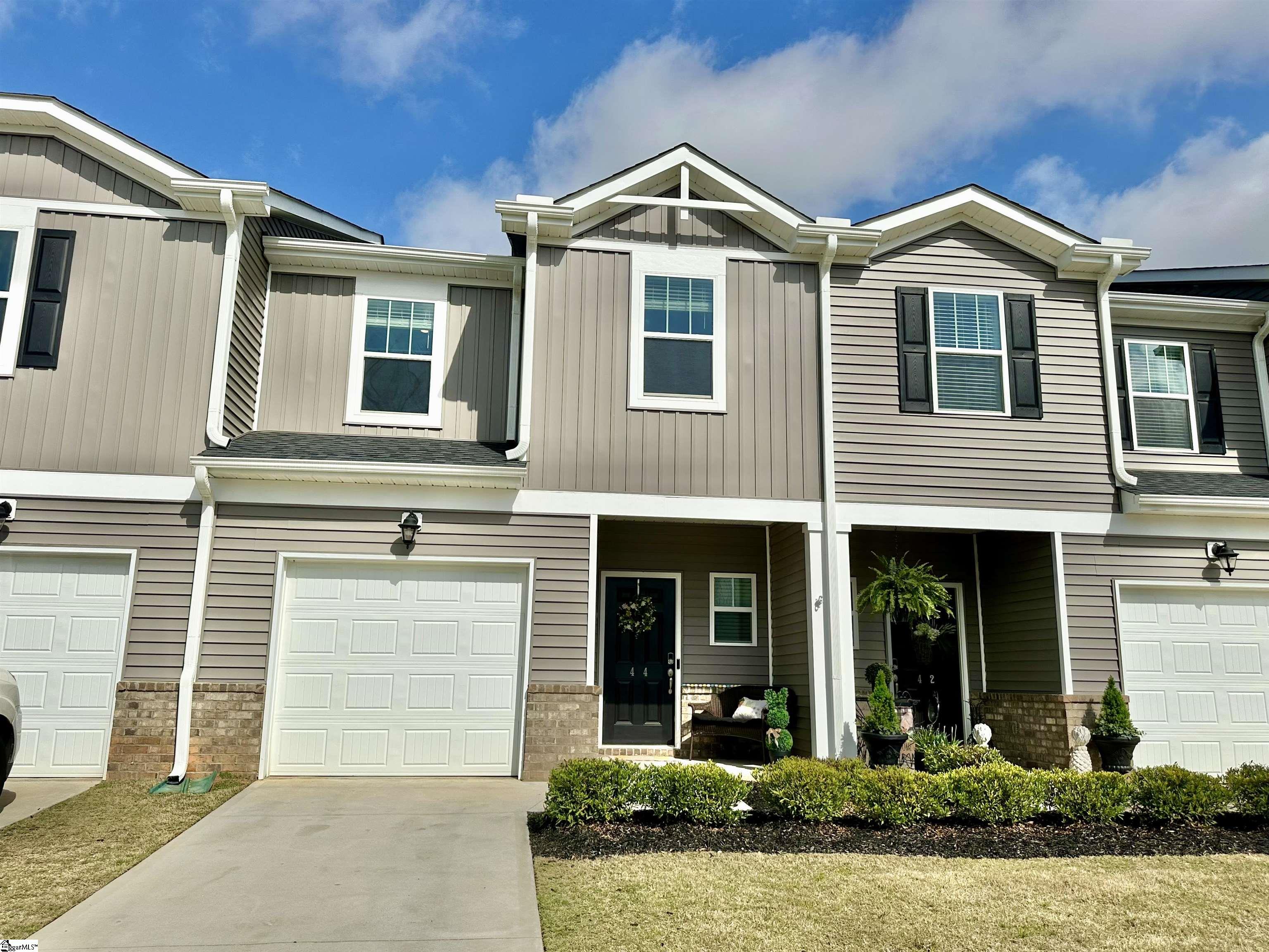 44 Beachley Place Simpsonville, SC 29680 - Photo 2 of 26