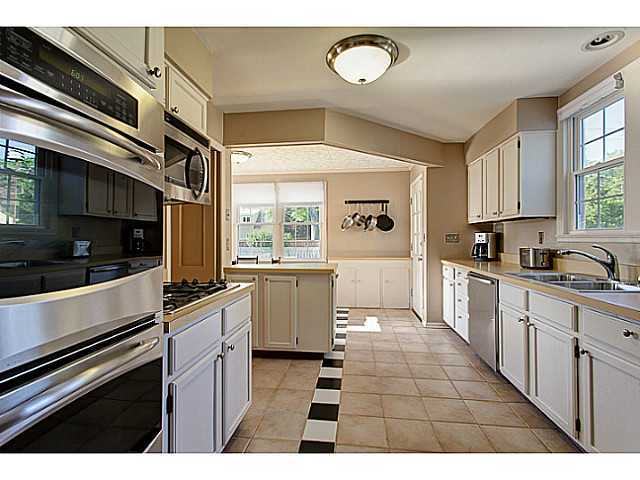 2500 Dover Road Columbus, OH 43209 - Photo 10 of 25