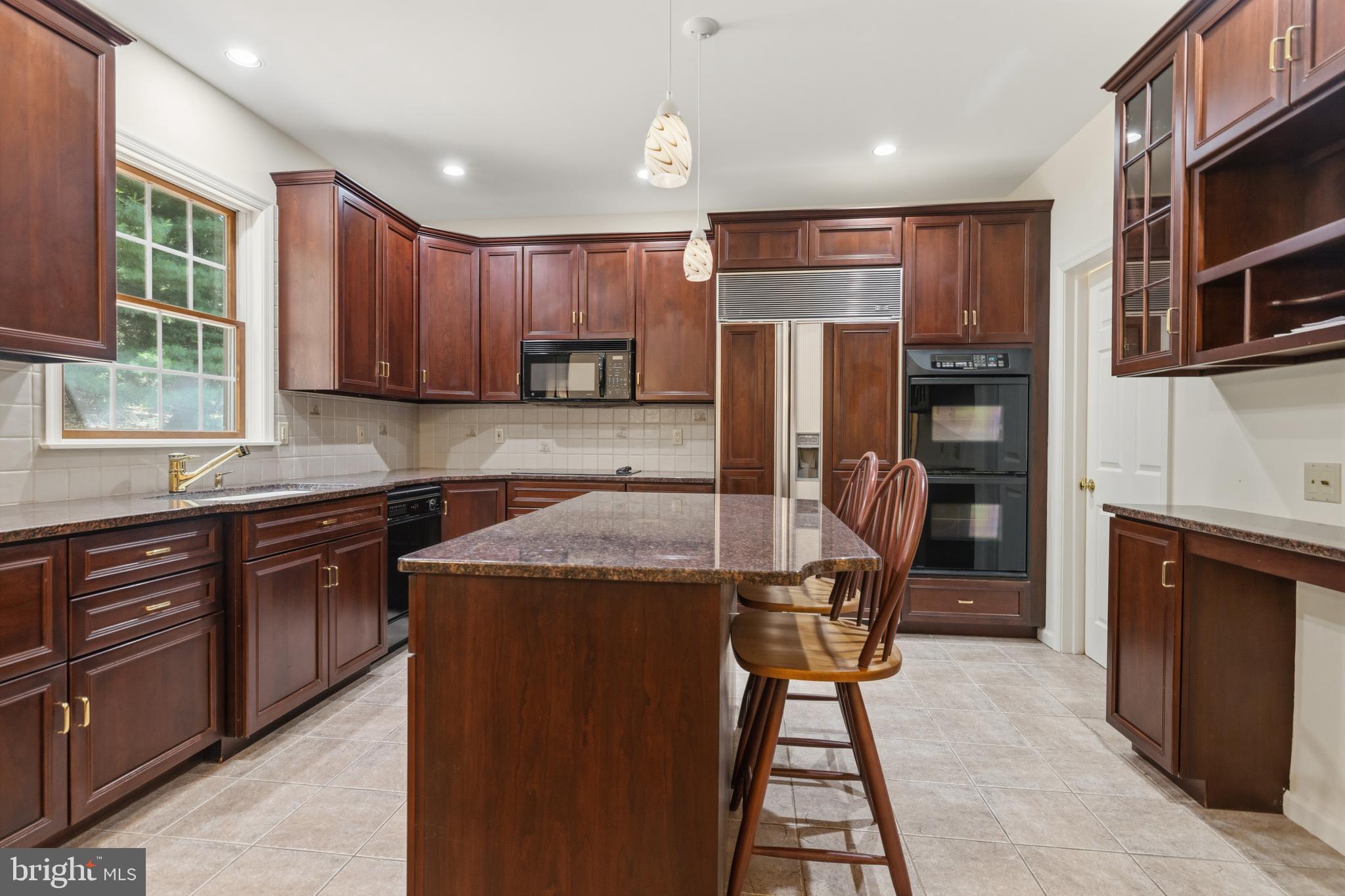 2160 Huntingdon Road Huntingdon Valley, PA 19006 - Photo 13 of 79 Kitchen Island