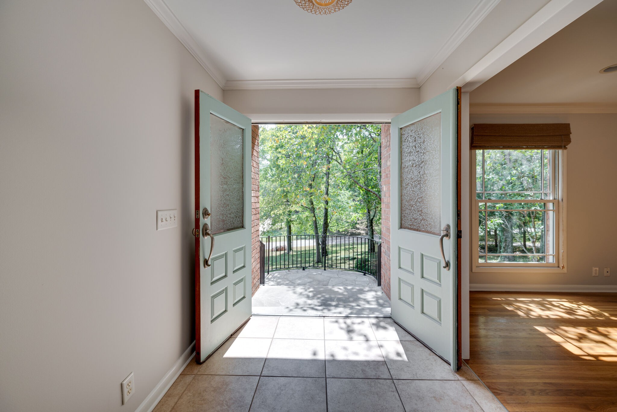 5728 Knob Road Nashville, TN 37209 - Photo 5 of 34 Gallery Image 5