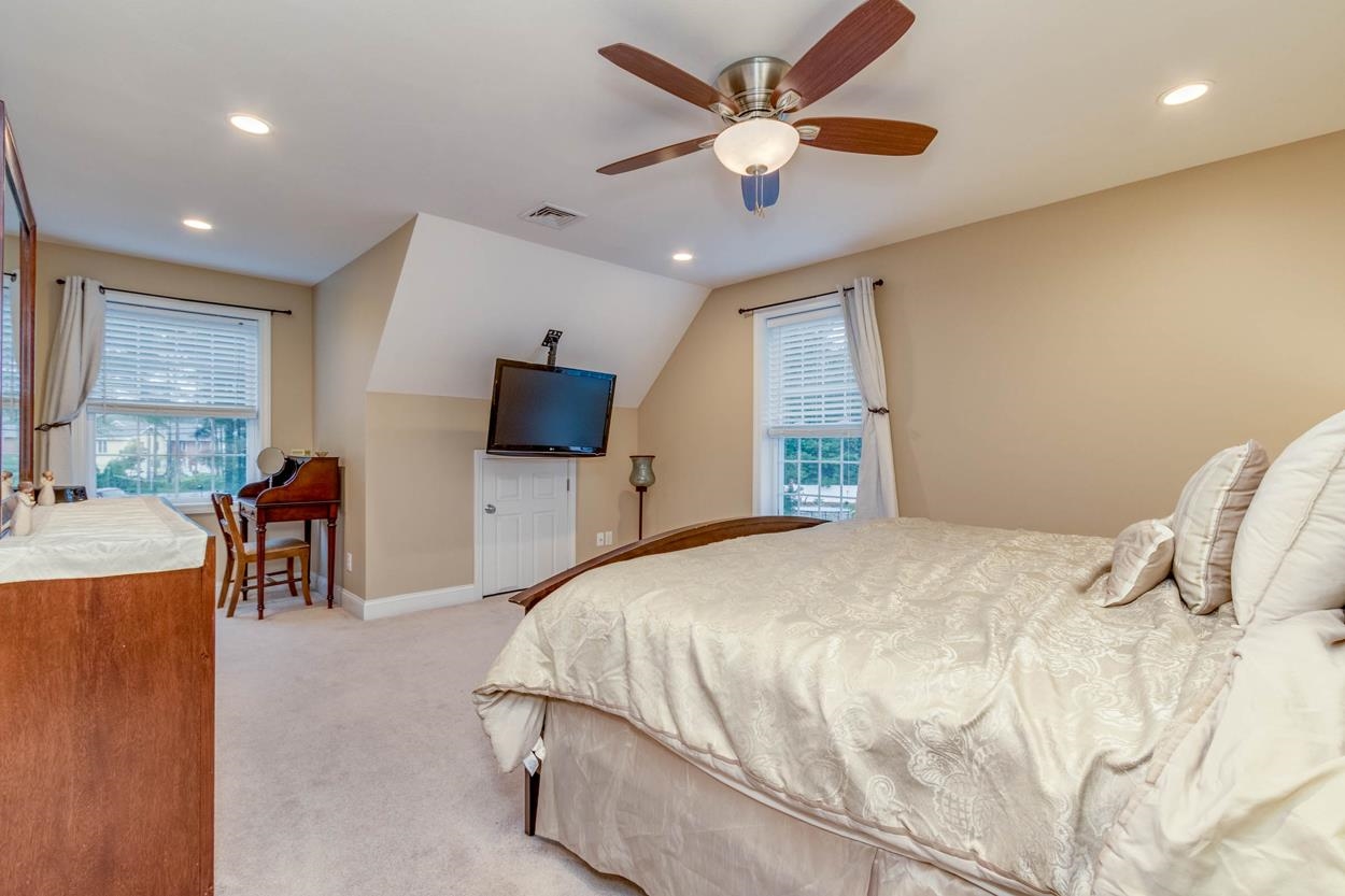 11 Page Road Litchfield, NH 03052 - Photo 17 of 40