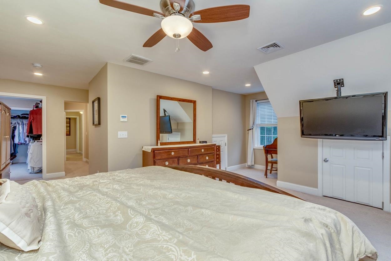 11 Page Road Litchfield, NH 03052 - Photo 19 of 40