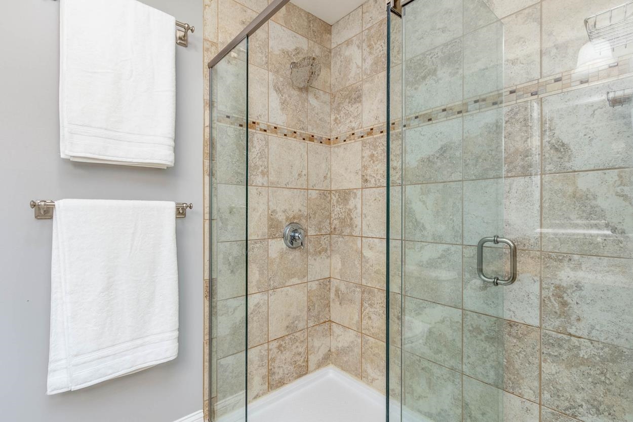 11 Page Road Litchfield, NH 03052 - Photo 22 of 40