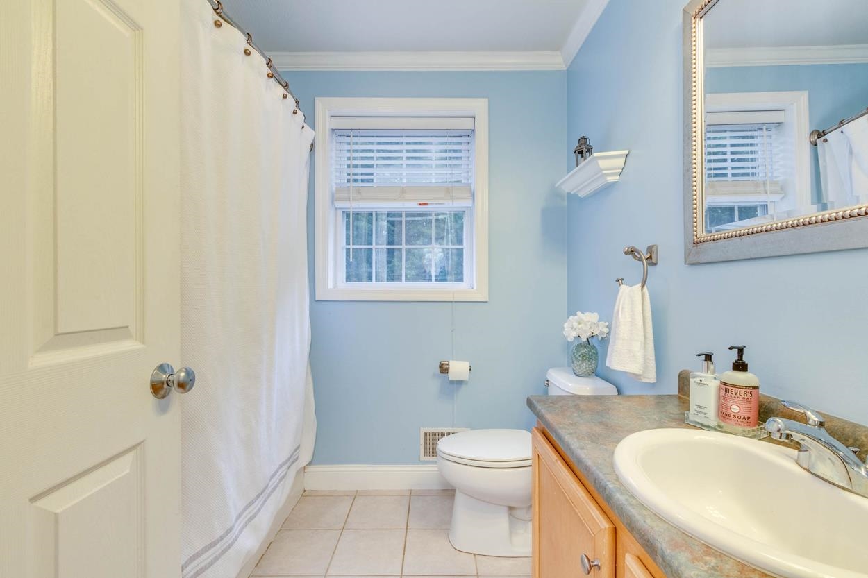 11 Page Road Litchfield, NH 03052 - Photo 28 of 40