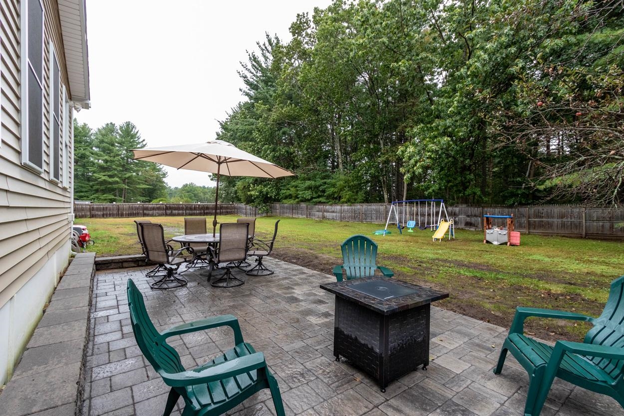 11 Page Road Litchfield, NH 03052 - Photo 35 of 40