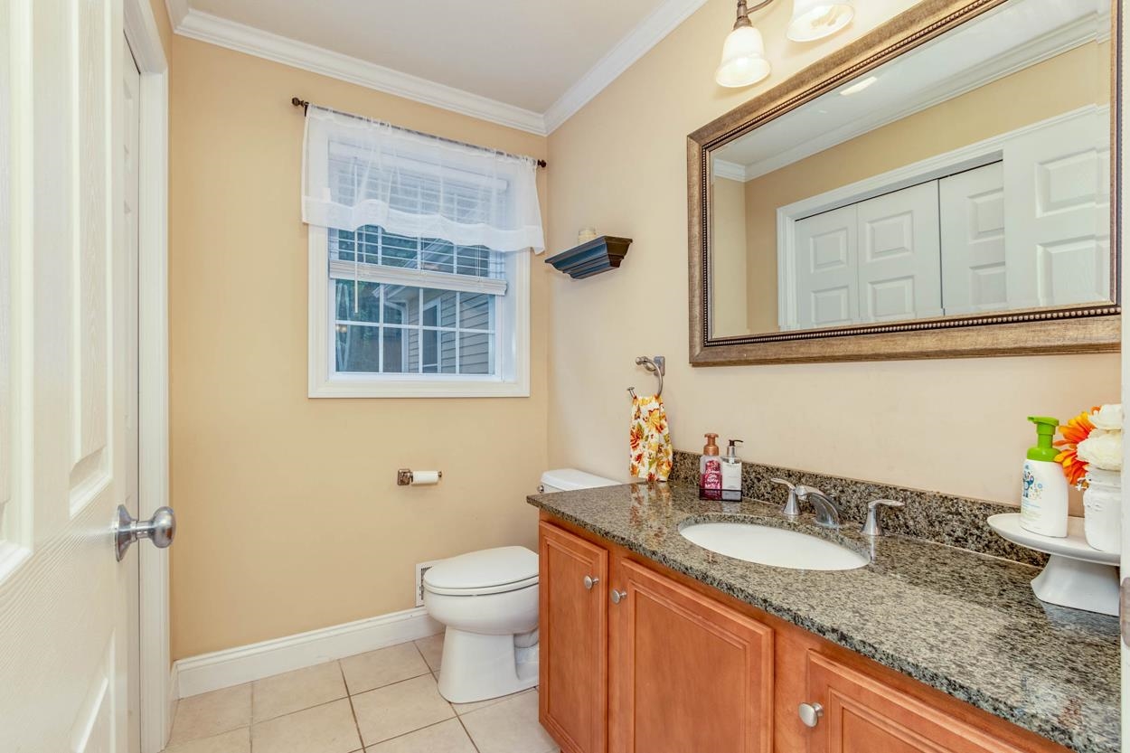 11 Page Road Litchfield, NH 03052 - Photo 10 of 40