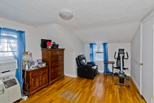 $359,900 | 647 Plumtree Road, Springfield, MA 01118