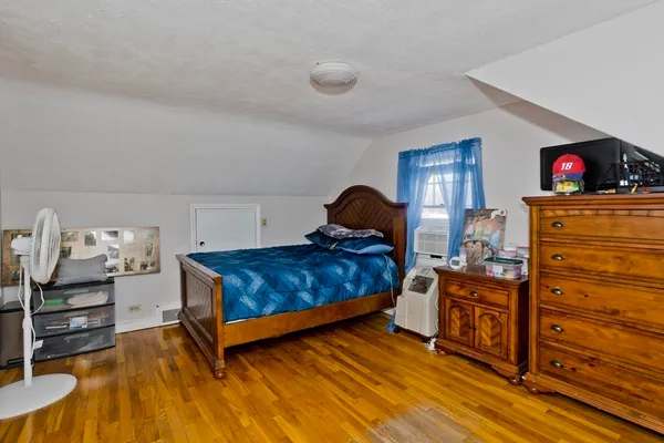 $359,900 | 647 Plumtree Road, Springfield, MA 01118