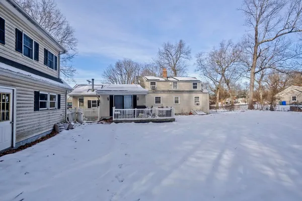 $359,900 | 647 Plumtree Road, Springfield, MA 01118