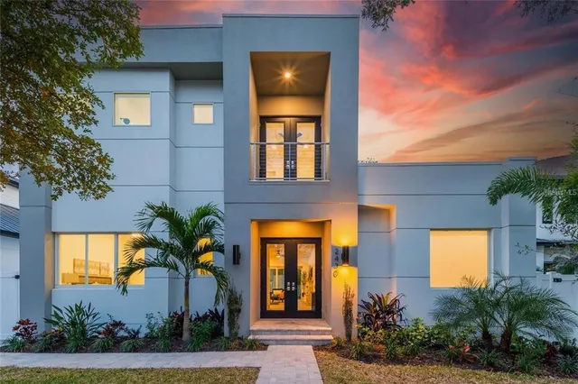 $1,740,000 | 2430 Floyd Street, Sarasota, FL 34239