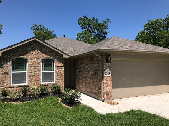 2249 Ridgewood Drive West Columbia, TX 77486 - Photo 2 of 15