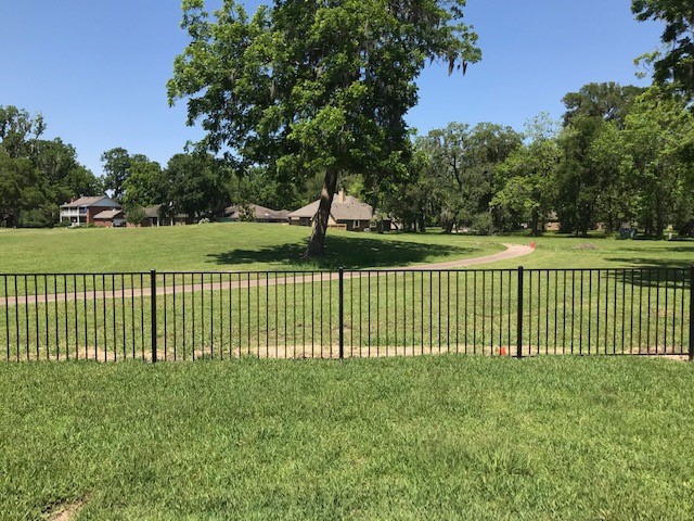 2249 Ridgewood Drive West Columbia, TX 77486 - Photo 4 of 15