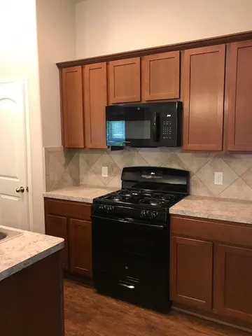 $2,000 | 2249 Ridgewood Drive, West Columbia, TX 77486