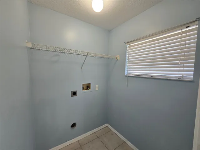 $2,000 | 481 10th Place, Vero Beach, FL 32960