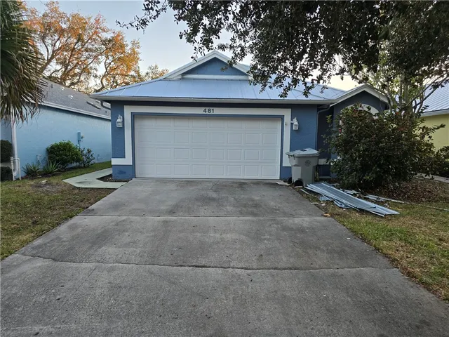 $2,000 | 481 10th Place, Vero Beach, FL 32960