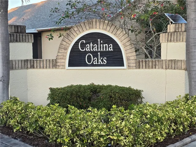 $2,000 | 481 10th Place, Vero Beach, FL 32960