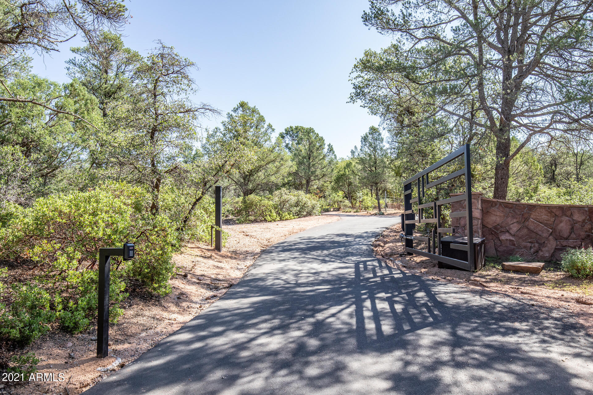 601 North Graham Ranch Road Payson, AZ 85541 - Photo 54 of 70 Driveway Gate Open
