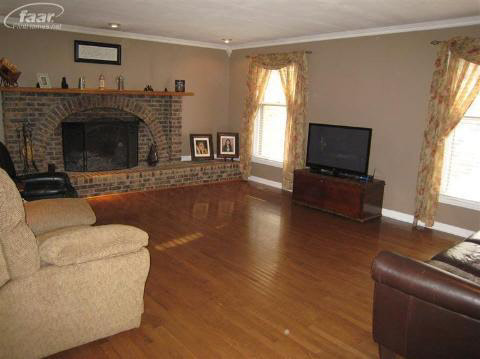 6159 Kings Scepter Road Grand Blanc, MI 48439 - Photo 4 of 49 20324951-3.JPG