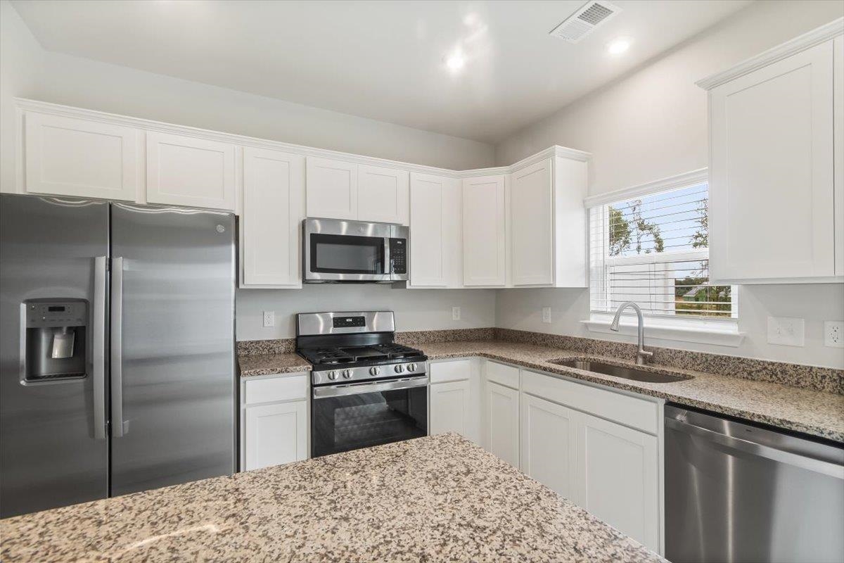 153 Randwick Lane Greer, SC 29651 - Photo 4 of 23