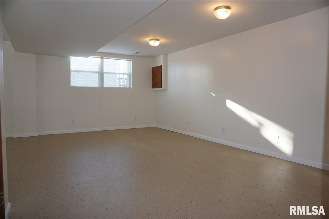 727 Joliet Road Marquette Heights, IL 61554 - Photo 12 of 16 Gallery Image 12