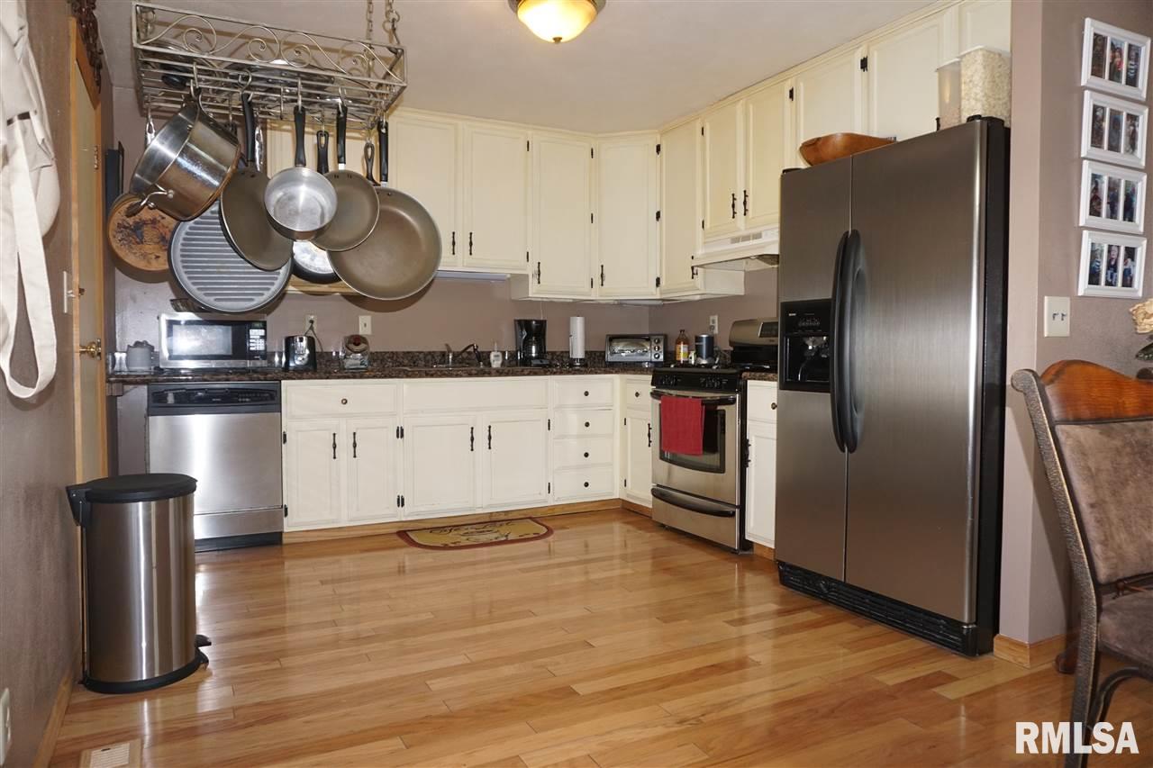 727 Joliet Road Marquette Heights, IL 61554 - Photo 5 of 16 Gallery Image 5
