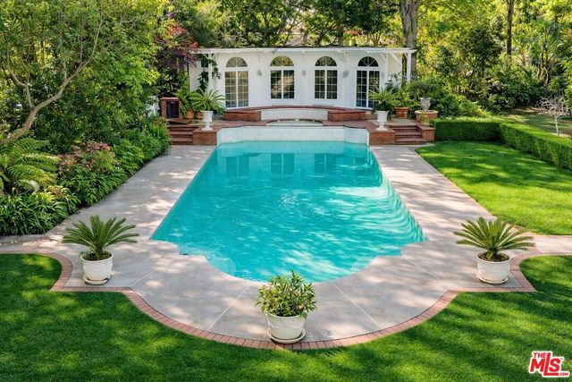 $29,500,000 | 251 North Bristol Avenue, Los Angeles, CA 90049