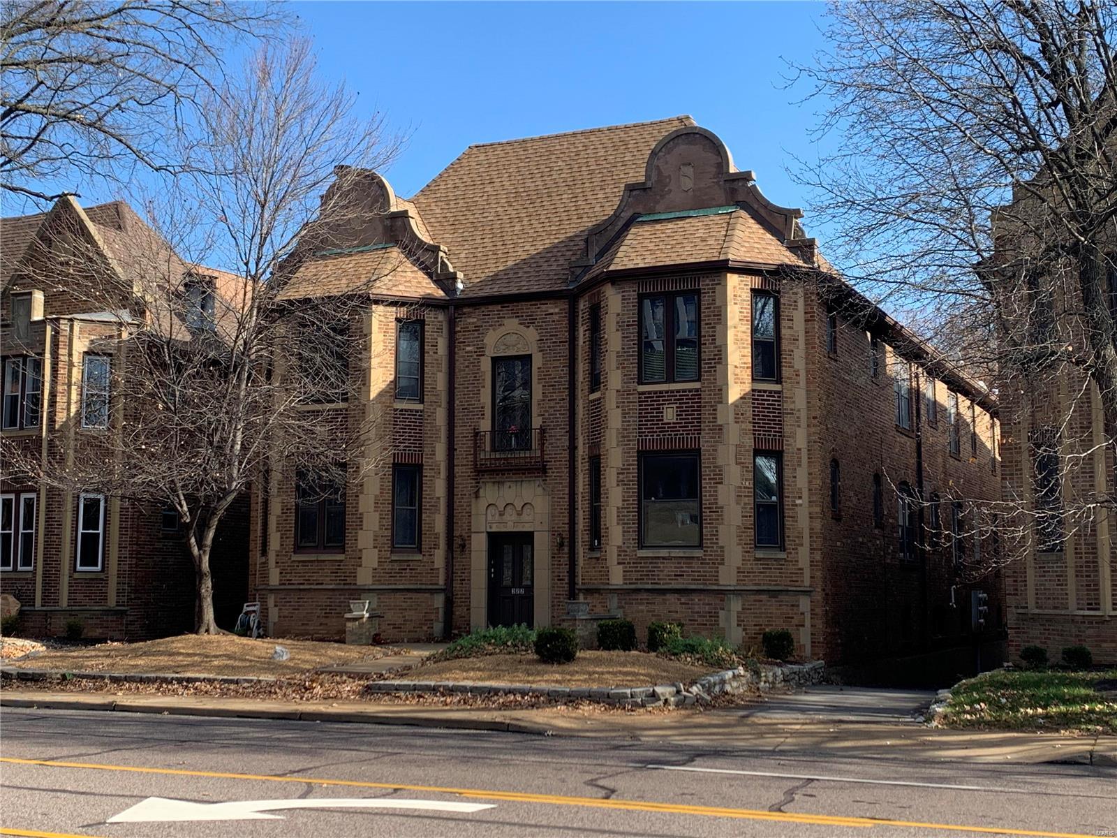 322 South Hanley Road, Unit 1S St. Louis, MO 63105 - Photo 1 of 26 Gallery Image 1