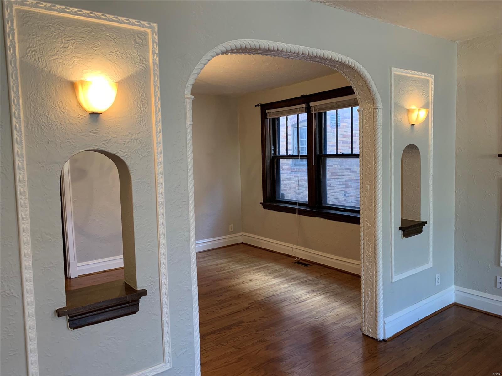 322 South Hanley Road, Unit 1S St. Louis, MO 63105 - Photo 10 of 26 Gallery Image 10