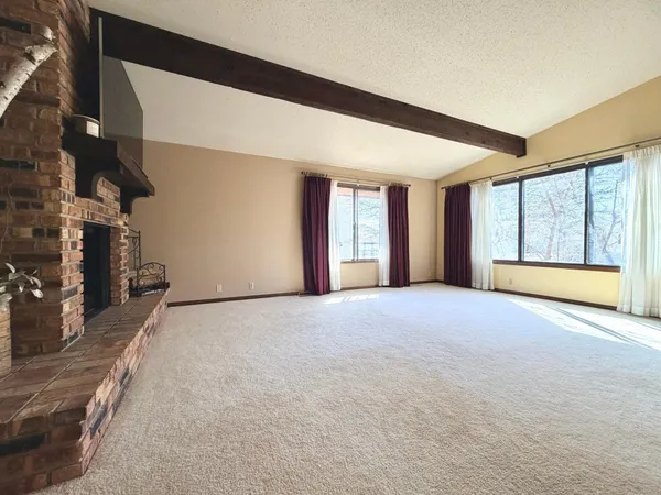 $365,000 | 1919 Driftwood Avenue, Worthington, MN 56187