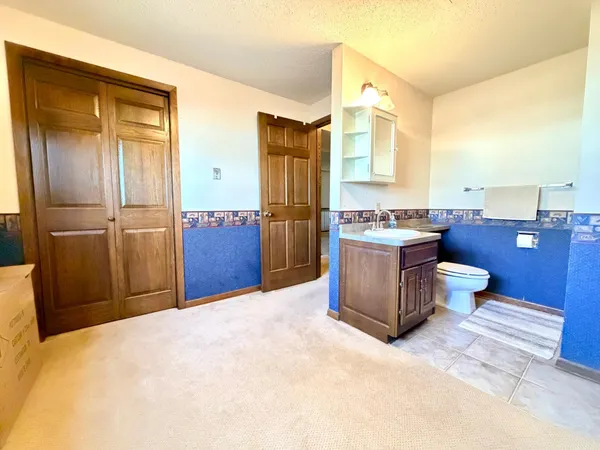 $365,000 | 1919 Driftwood Avenue, Worthington, MN 56187