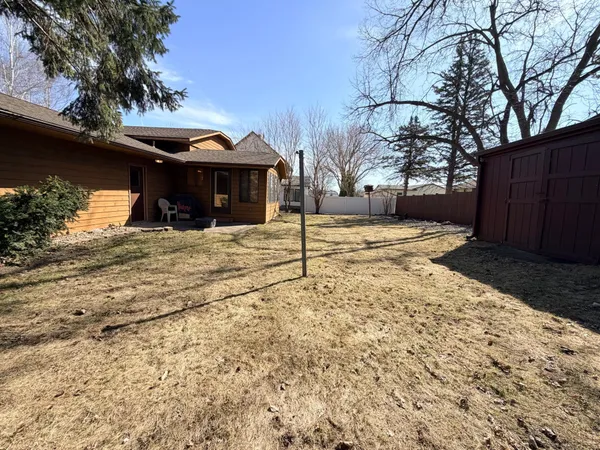 $365,000 | 1919 Driftwood Avenue, Worthington, MN 56187