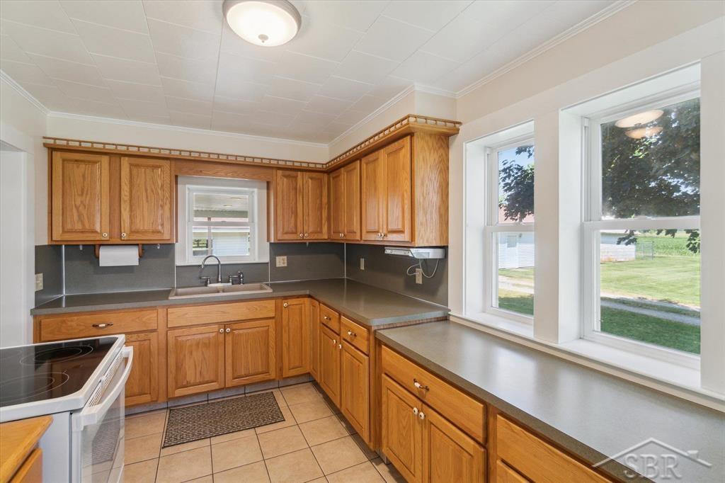 3715 Northeast County Line Road Merrill, MI 48637 - Photo 12 of 61