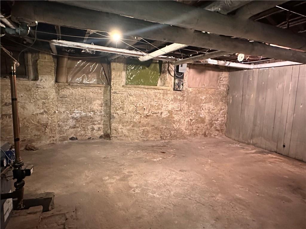 150 Euclid Avenue Sharon, PA 16146 - Photo 47 of 49 a view of empty room