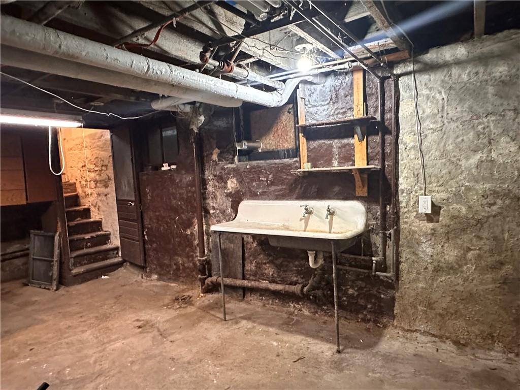 150 Euclid Avenue Sharon, PA 16146 - Photo 48 of 49 a view of a chairs and table in a room