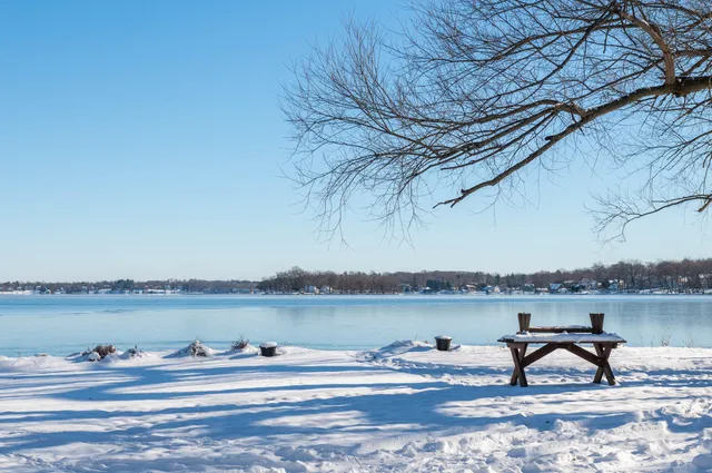 $2,200,000 | W304N2426 Maple Avenue, Delafield, WI 53072