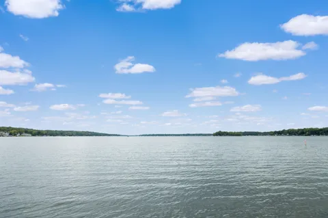 $2,200,000 | W304N2426 Maple Avenue, Delafield, WI 53072