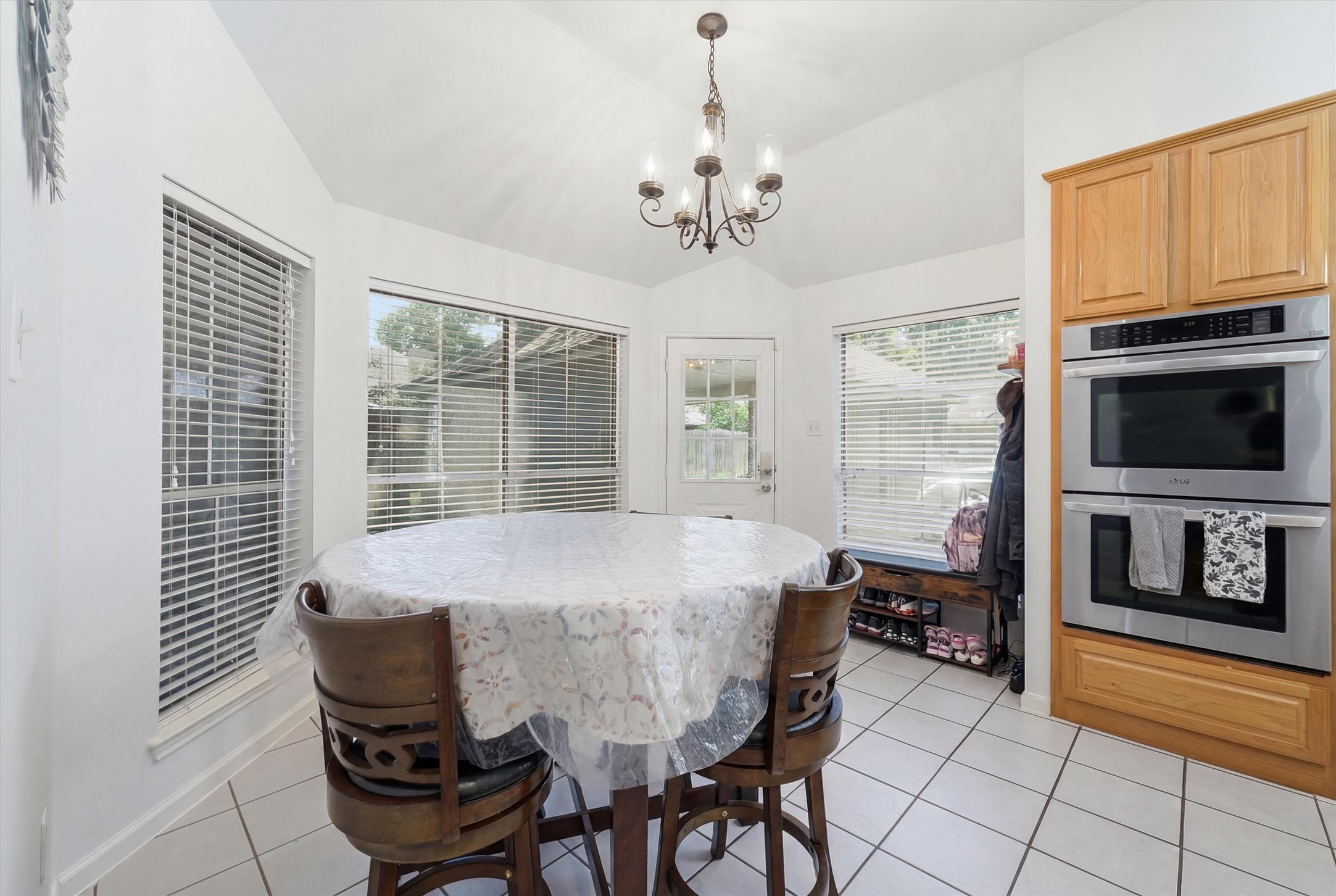 18811 Racquet Sports Way Humble, TX 77346 - Photo 14 of 28 Breakfast area with tons of natural light.