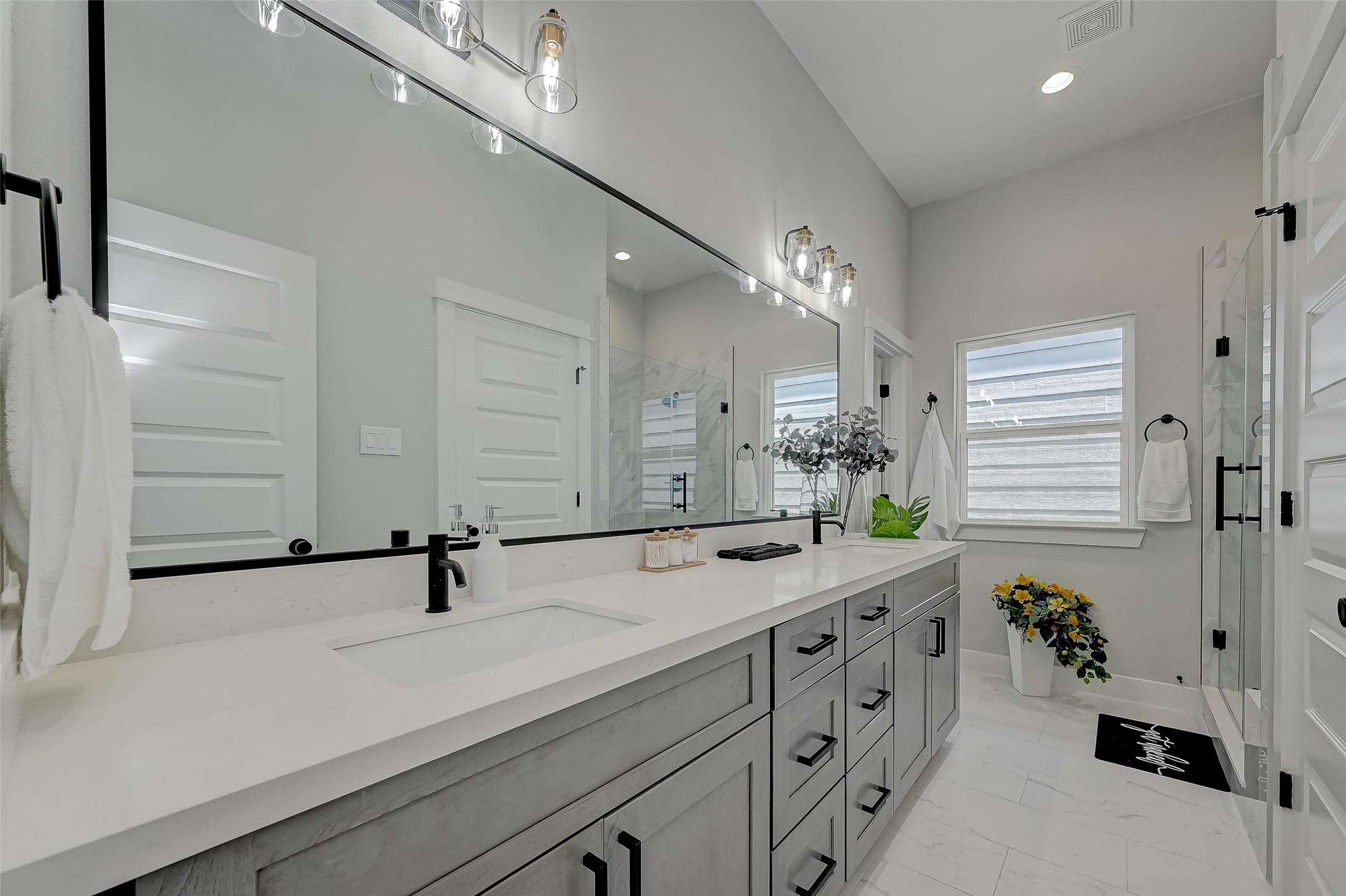 2105 Sam Wilson Street, Unit C Houston, TX 77020 - Photo 17 of 46