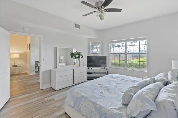 $3,300 | 3702 54th Drive West, Unit 102, Bradenton, FL 34210