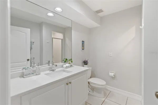 $3,300 | 3702 54th Drive West, Unit 102, Bradenton, FL 34210