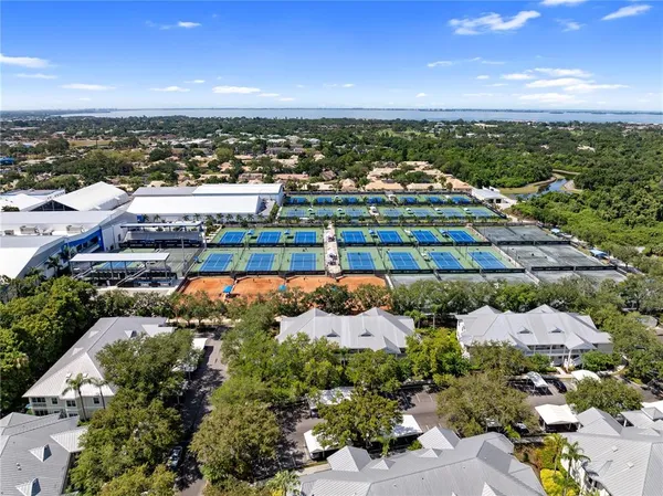 $3,300 | 3702 54th Drive West, Unit 102, Bradenton, FL 34210