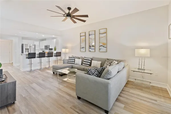 $3,300 | 3702 54th Drive West, Unit 102, Bradenton, FL 34210