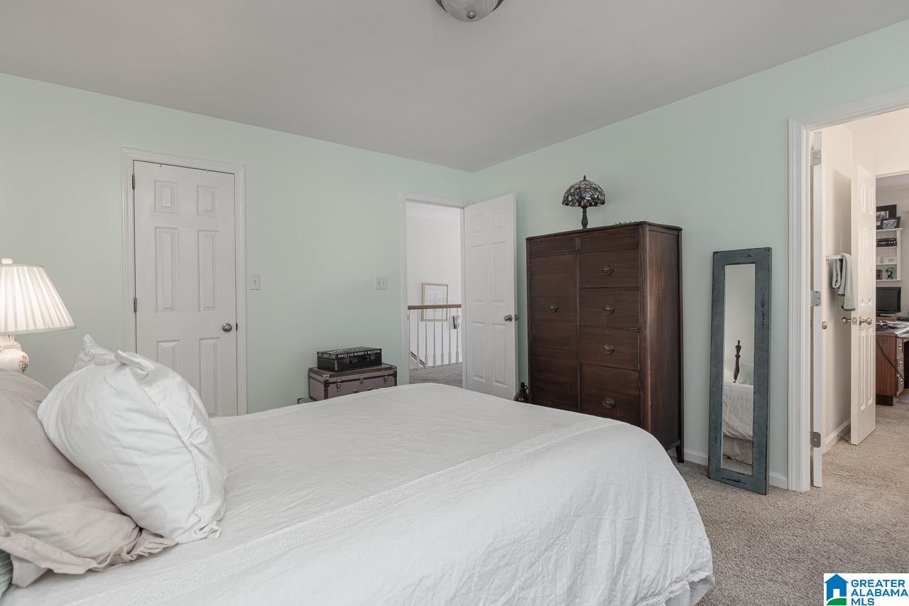 616 Brooks Lane Birmingham, AL 35244 - Photo 29 of 38