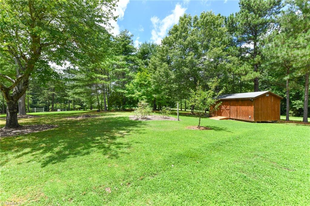 5794 Drake Road Greensboro, NC 27406 - Photo 36 of 48 Gallery Image 36
