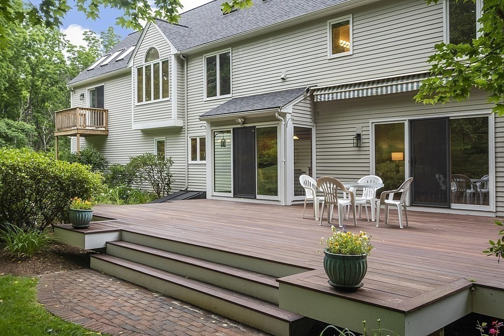12 Castle Road Westford, MA 01886 - Photo 8 of 42 Gallery Image 8
