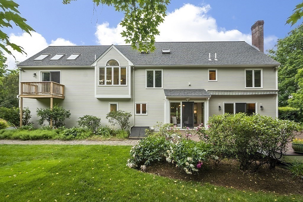 12 Castle Road Westford, MA 01886 - Photo 9 of 42 Gallery Image 9