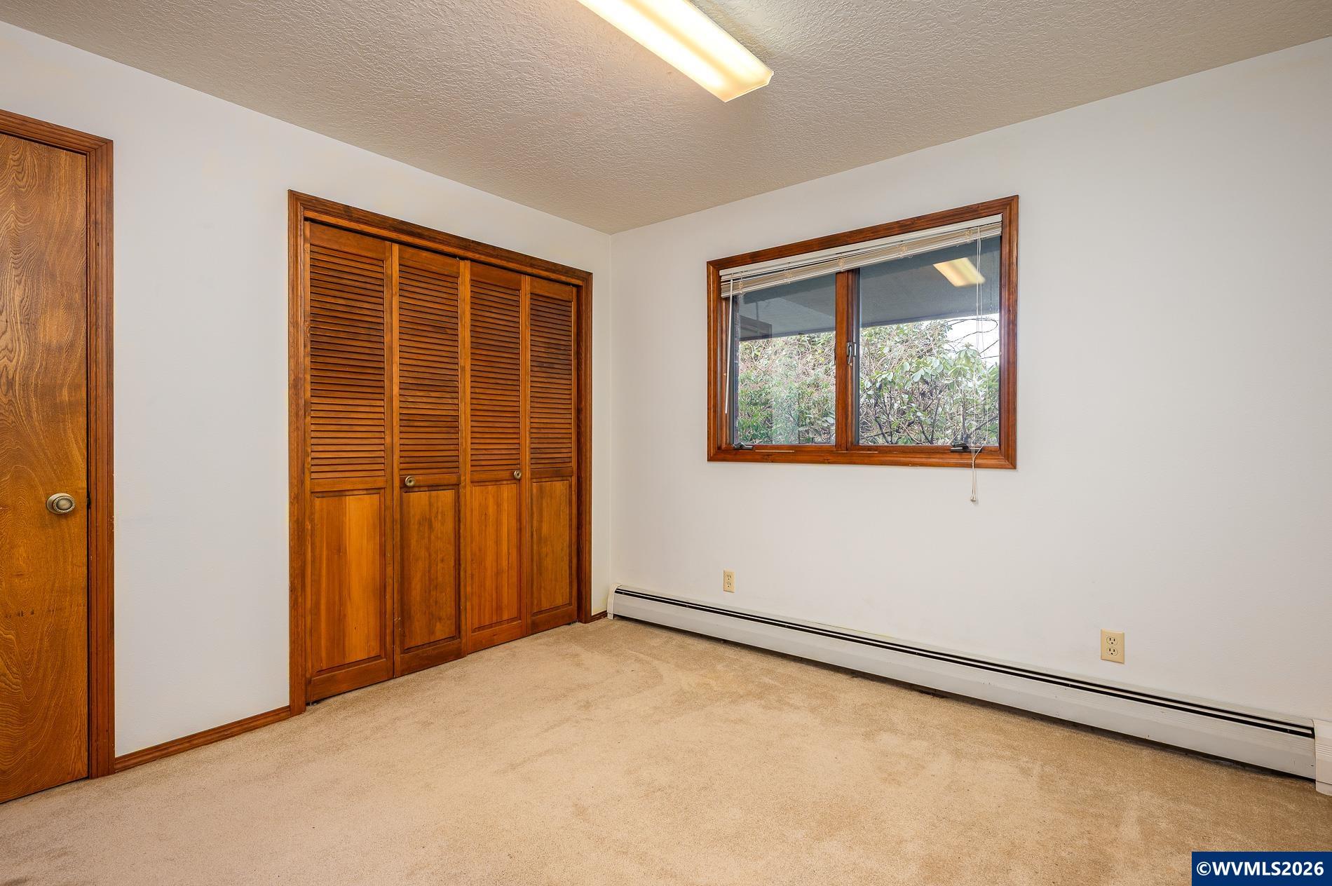 27572 South Kinzy Road Estacada, OR 97023 - Photo 28 of 50 an empty room with windows