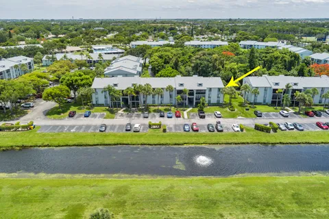 $260,000 | 1008 Green Pine Boulevard, Unit H3, West Palm Beach, FL 33409
